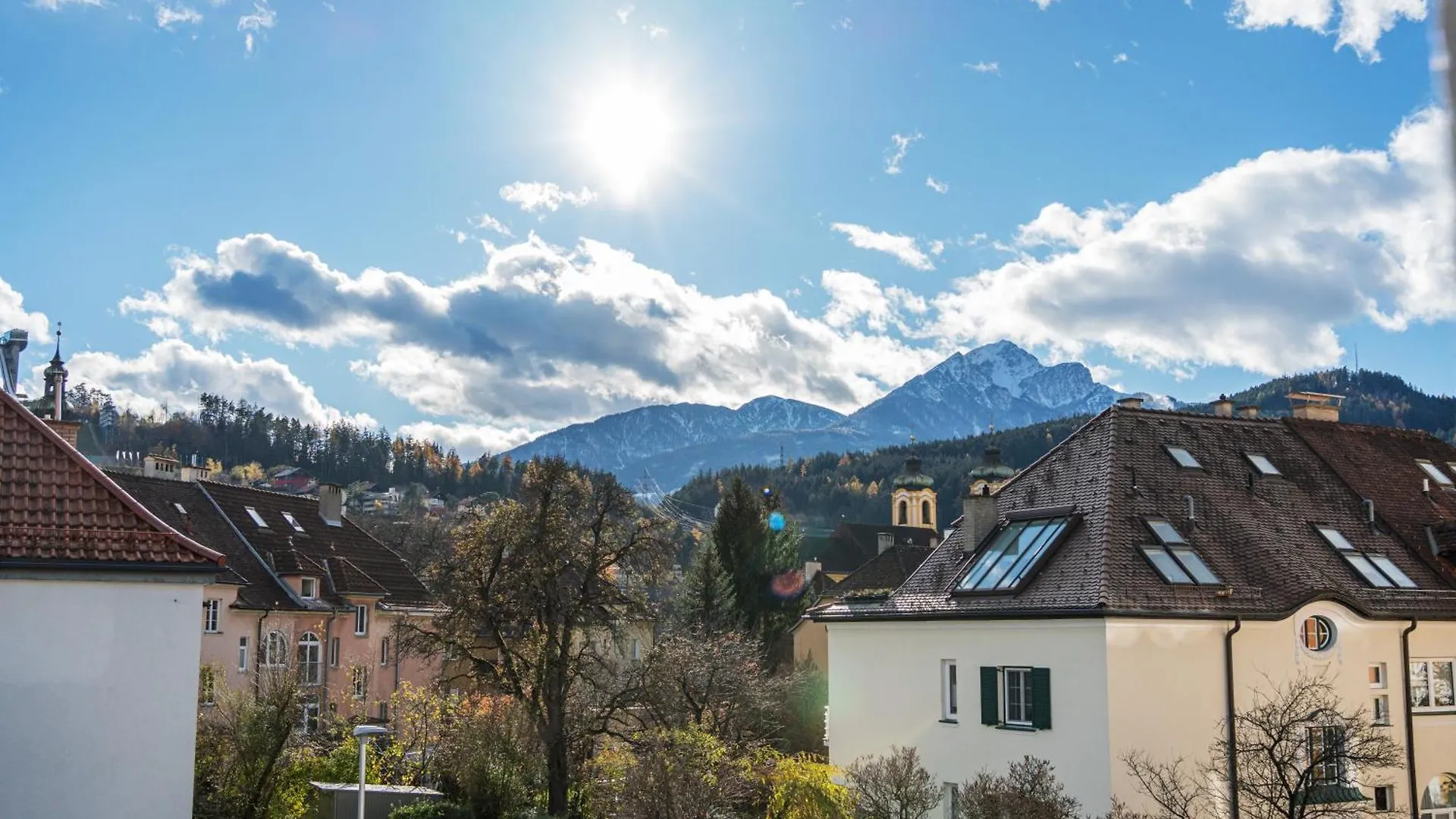 Innsbruck City Chalet Hotel apartamentowy