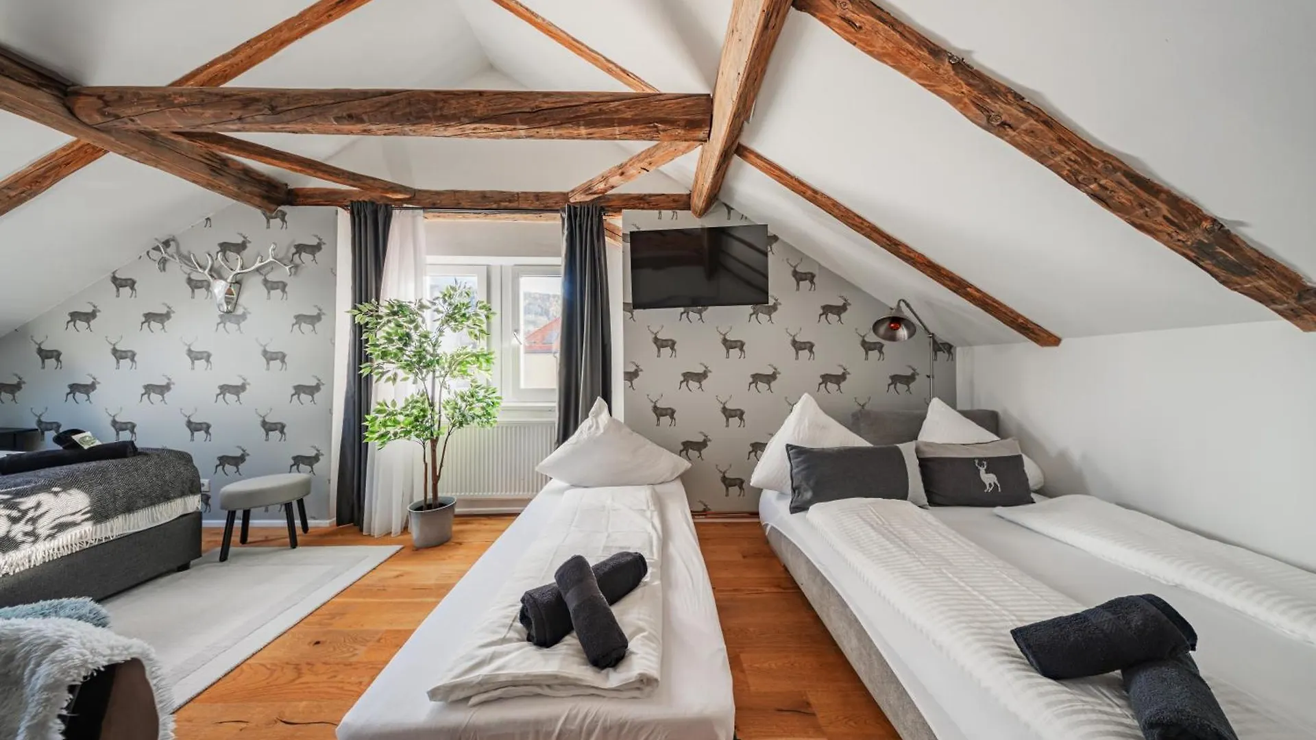 Innsbruck City Chalet Hotel apartamentowy