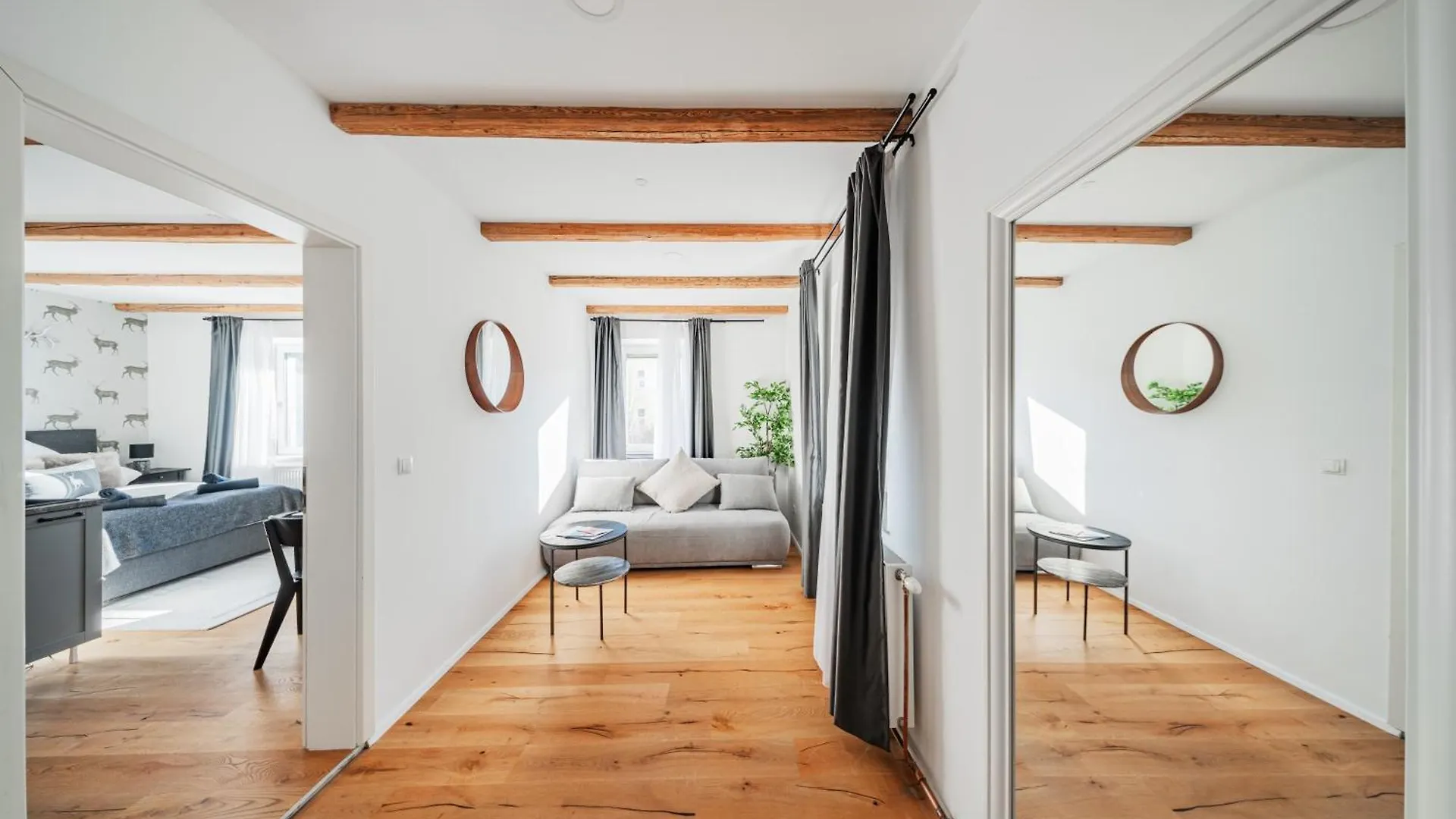 Innsbruck City Chalet 0*,